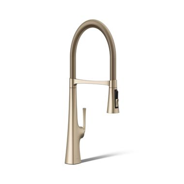 Llave de cocina Graze con rociador de tres funciones en bronce cepillado